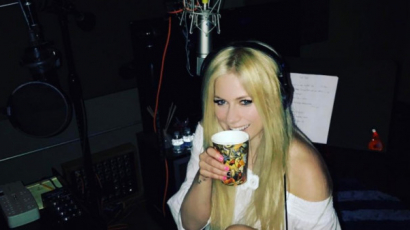 Stúdióba vonult Avril Lavigne