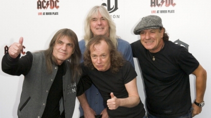 Szétesik az AC/DC: Cliff Williams is visszavonul