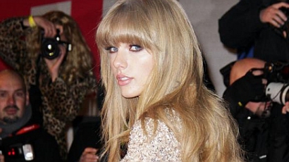 Taylor Swift a kukába dobja rajongói leveleit?