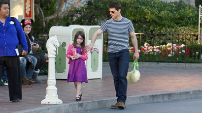Tom Cruise hiányolja kislányát