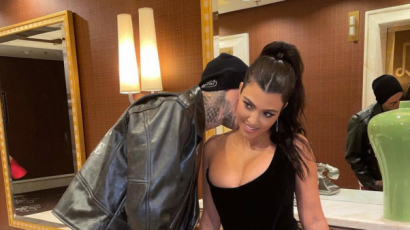 Travis Barker lánya már pótanyjának nevezi Kourtney Kardashiant