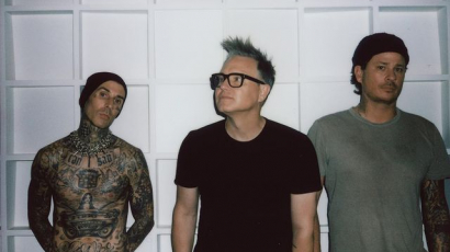 Travis Barker szerint a katasztrófák hozták össze újra a Blink-182 tagjait