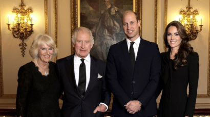 Új hivatalos portré készült a brit királyi családról!