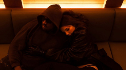 Új, szexi fotósorozatban vállalta fel kapcsolatát Kanye West: „Ajándékokkal halmazom el Juliát”