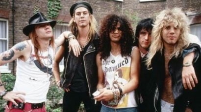 Újraegyesül a Guns N' Roses! Véget ért a rózsák háborúja