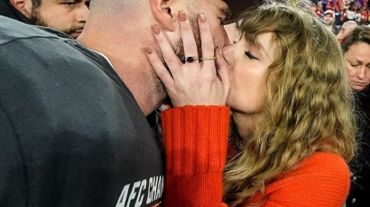 Zokogva borult Taylor Swift nyakába Travis Kelce: hatalmas sikert ért el