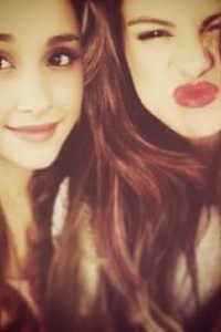 jennette and ariana