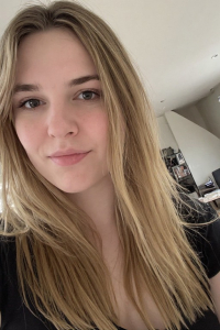 OonaHartwell361