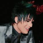 adam-lambert-2010-grammy-awards-red-carpet-.jpg