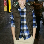 louis-tomlinson-profile.jpg
