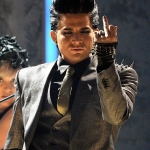 gallery_main-adam-lambert-performance-american-music-awards-photos-11232009-04.jpg