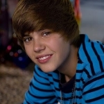 Justin-Photoshoot-justin-bieber-9049041-375-460.jpg