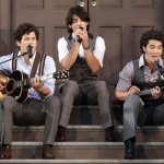 jonas-brothers-vmas.jpg