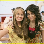 Debby&Selena.jpg