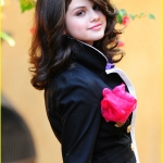 selena-gomez-spring-shoot-03.jpg