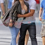 taylor-selena-sushi-date.jpg