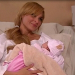 almita con su nina.JPG