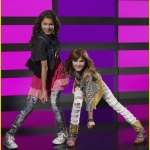 bella-zendaya-shake-it-up-give-400.jpg