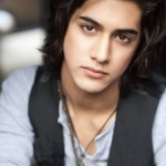 AVAN(L).jpg