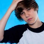 Justin itt olyan cukii =D (L)(L)(L).jpg
