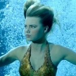 bella-swiming-underwater-h2o-just-add-water-12301091-425-241.jpg