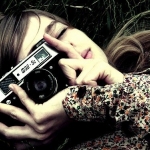 girl+with+camera_large.jpg