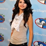 selena-gomez-disney-games-nc.jpg
