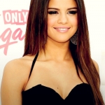 Selena♥ :)