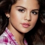 selena-gomez-0804.jpg
