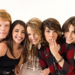 lemonade-mouth-cast-white-400.jpg