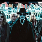 dark-shadows-family_ew.jpg