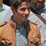 nick-jonas-grove-guy-23.jpg