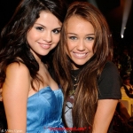 Selena és Miley :D