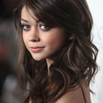 600full-sarah-hyland.jpg