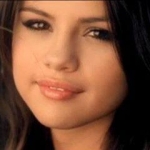 selena16.jpg