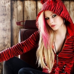 Avril-Lavigne-Reveals-Goodb.jpg