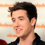 Nickelodeon+Hosts+2010+Upfront+Presentation+Zw0WQywzuS9l.jpg