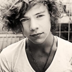 Harry-Styles-harry-styles-30376500-600-720.jpg