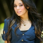 vanessa_anne_hudgens_114880_36426.jpg