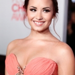 Demi+Lovato+2012+People+Choice+Awards+Red+dpL7O3z1G3Xl.jpg