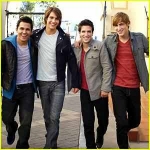 celebrities_big_time_rush_082758.jpg