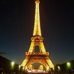 jpg_La-Tour-Eiffel-de-nuit-Paris0071.jpg