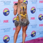 Demi Lovato - 2012 Teen Choice Awards-14-560x842.jpg