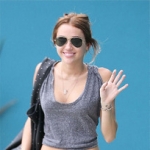 miley-cyrus-paparazzi-pic.jpg
