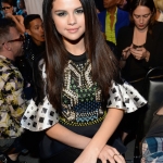 Selena+Gomez+2013+NewNowNext+Awards+Inside+Jl34Uz_Cqflx.jpg