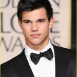 taylor-lautner-golden-globes-181.jpg