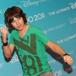 Leo+Howard+D23+Expo+2011+Day+2+a1bxwrPA__cl.jpg