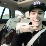 AWH<33333