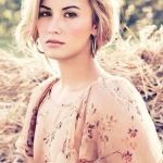 DemiLovatoTeenVogue_large.jpg
