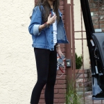 ZENDAYA-COLEMAN-Arrives-at-the-Dancing-With-The-Stars-Studios-in-Los-Angeles-1.jpg